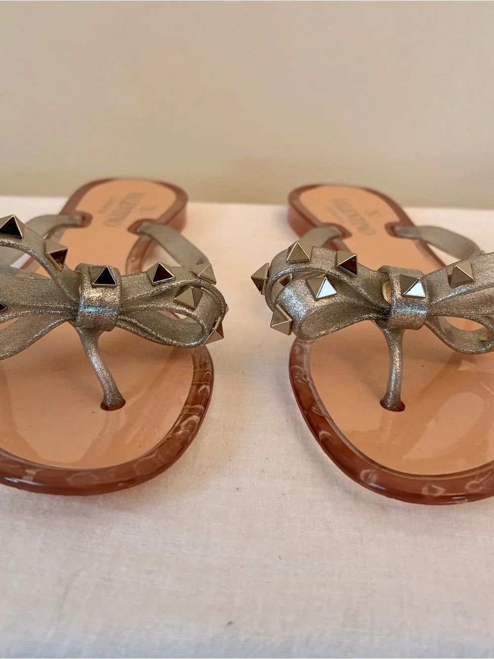 Valentino Garavani Rockstud Rubber Slippers 37